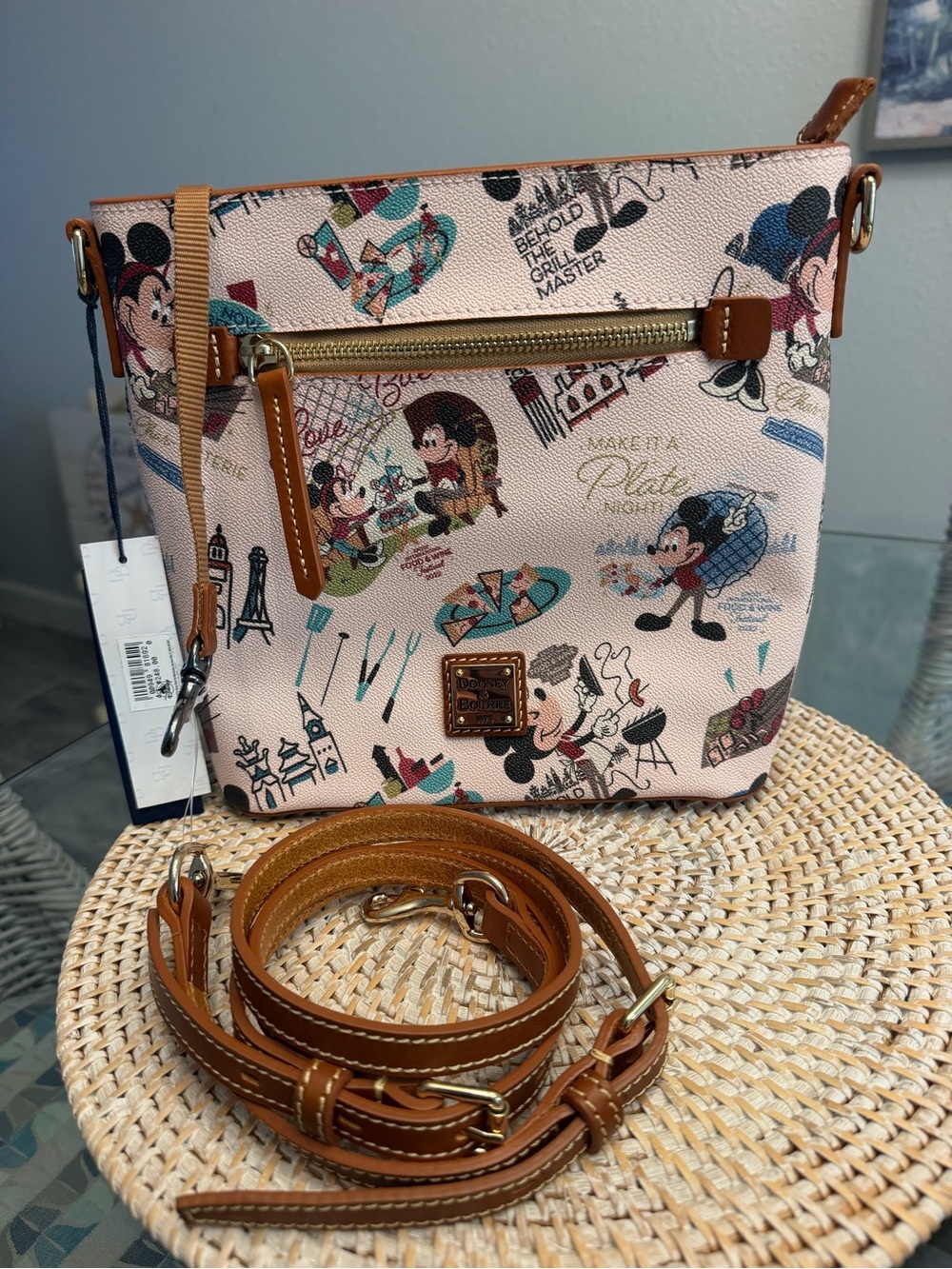 Disney Dooney & Bourke EPCOT Food & Wine 2022 Crossbody NWT